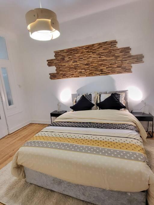 Appartement Style Haussmannien 1 Bedroom Brussels Exterior photo