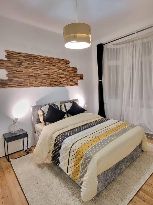 Appartement Style Haussmannien 1 Bedroom Brussels Exterior photo